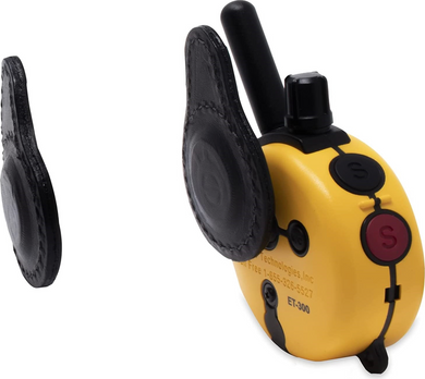Magnetic AnyWear Clip by Educator
